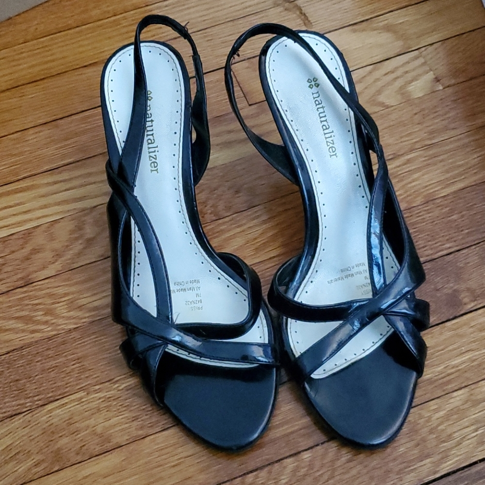 Black Naturalizer Sandals